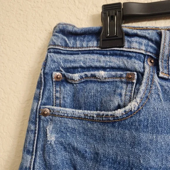 Abercrombie Fitch Size 34 / 18 The Mom Short High Rise Distressed Denim Jeans‎ - Picture 4 of 15